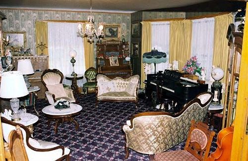 Oakenwald Terrace Hotel Chatfield Exterior photo